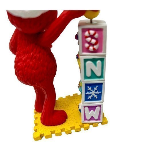 Carlton Heirloom Ornament - Holiday Fun with Elmo - Picture 5 of 8